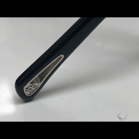 Sunglasses - Picture 3 of 7